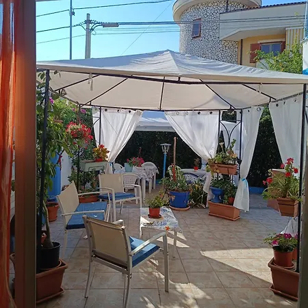 Holiday home I Delfini Di Casa Paola Mascali